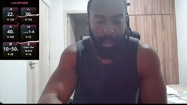 blackmuscless live cam on StripChat