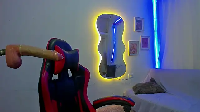 nicolle_Nasty_
