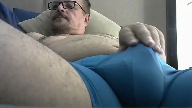 HungThickUncMax