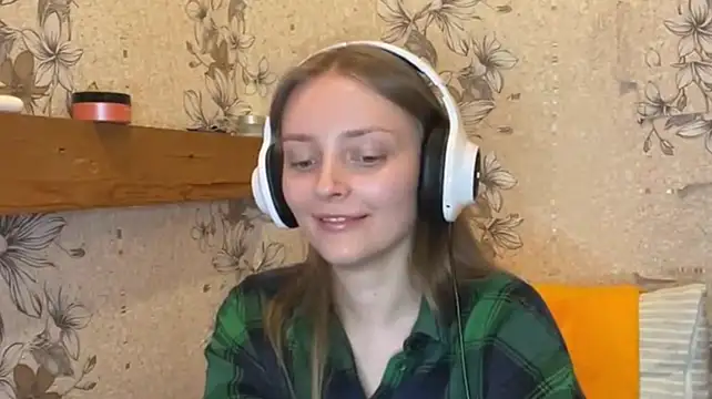 EmyMiu live cam on StripChat