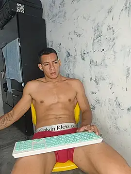 SantiHardXL