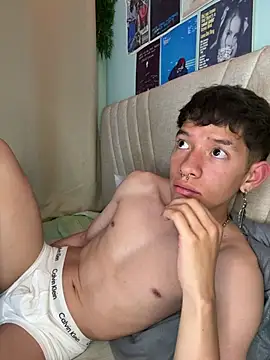 Noah（heyy_noah11）