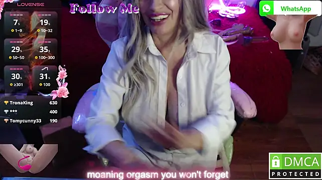 Matureboobs_111 live cam preview