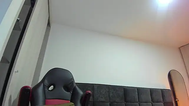 Alexander_Martines webcam