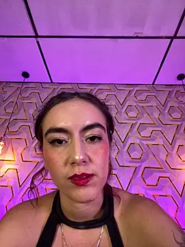 MelanyyJhonson15 live cam on StripChat