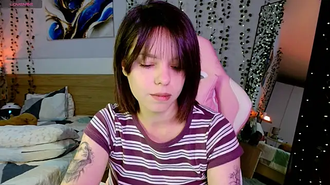Maya_Campbell live cam on StripChat