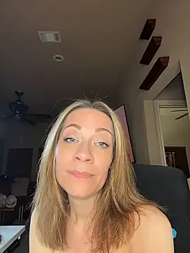EdenDelilah1 live cam preview