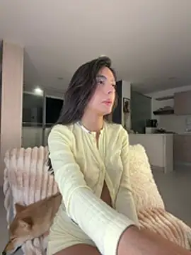 ZaraLuuv live sex cam