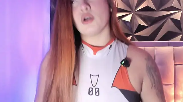 megan_whitee__