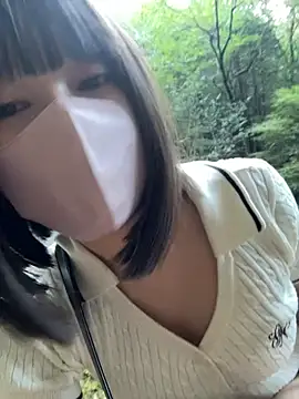 Ema_xx webcam