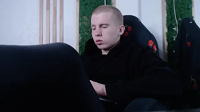 cutiekai_ (M twink) - CUMSHOOW!