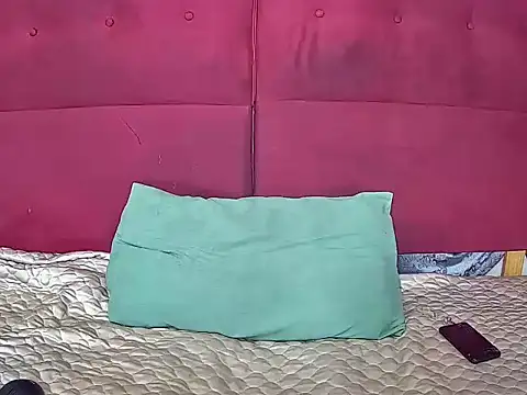 SexyIvory live cam preview