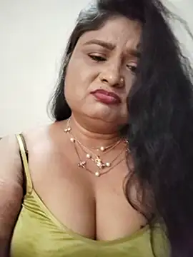hornyriyanka webcam