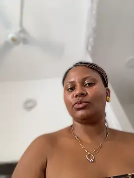 madelltheebony
