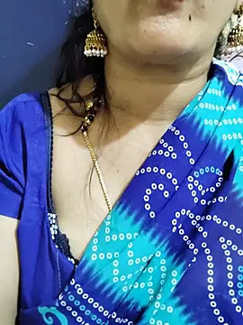 Raashi_Kannada_Telugu