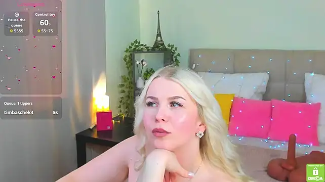 Tasty_booty live cam on StripChat