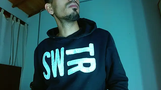JohanyLatino