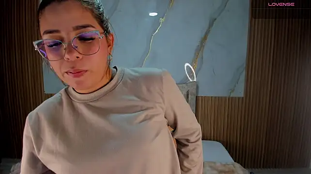 mia_18v