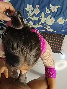 Younger_Couples