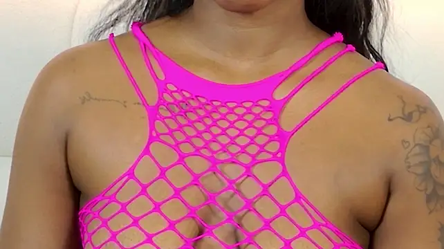 Alaia_Colins
