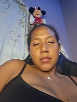 emily_fox01