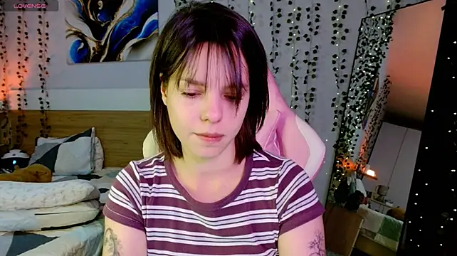 Maya_Campbell live cam on StripChat