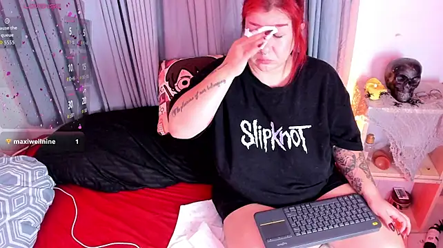 Velvet_Roseee