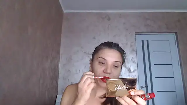 LorraGrey webcam