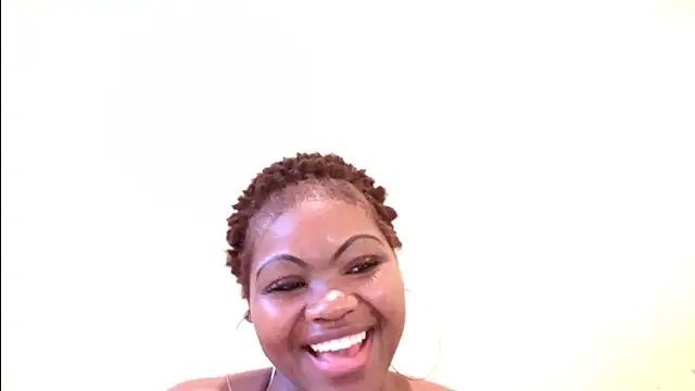 Queen_BootyXXX live cam on StripChat