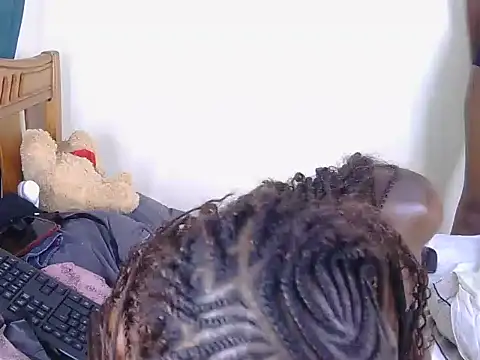 petite_cee