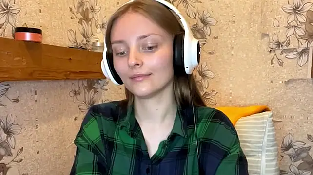 EmyMiu webcam