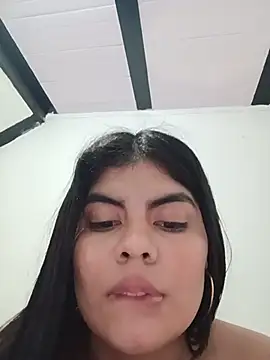 sara_blow7
