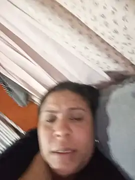CamilGmz live cam preview