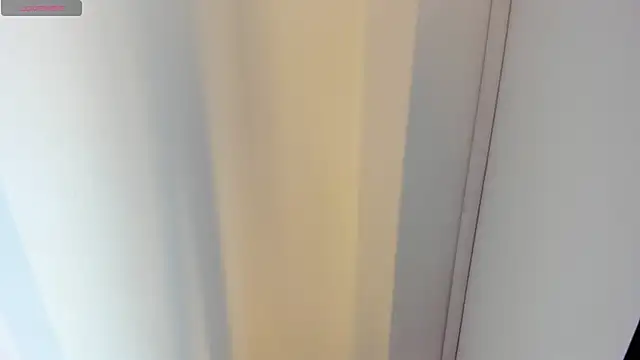 Nina_Luxe webcam