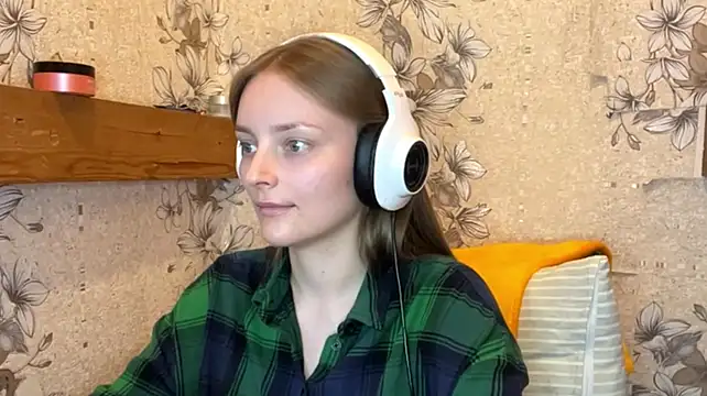 EmyMiu webcam