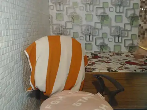 Oh_Maya live cam preview