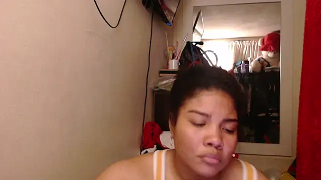 MadySweet webcam stripchat model stream image