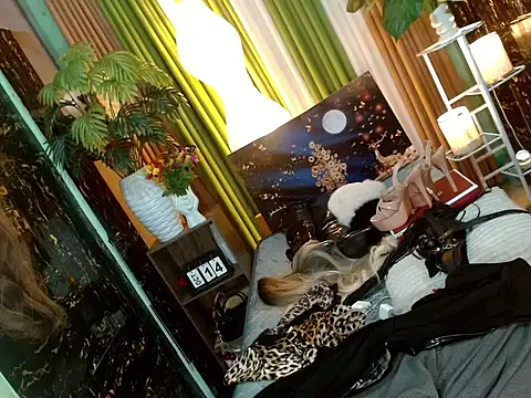 Queen_kendalx19
