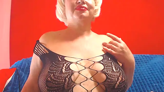 NaughtyMILF4UX