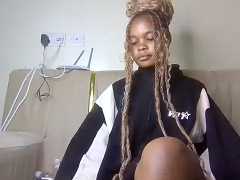 pretty-bustybunny