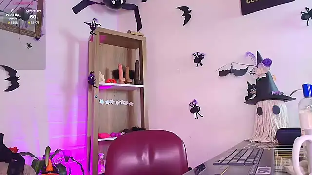 EllenaBoobs_