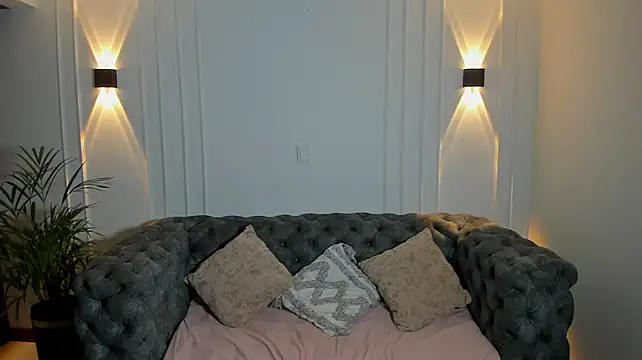 auravg live cam preview