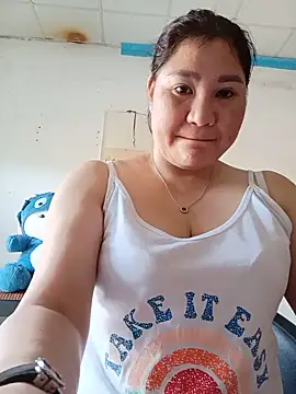 Rose_DiDi live cam on StripChat