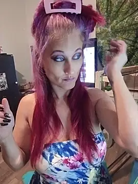 BusyB1983 live cam preview