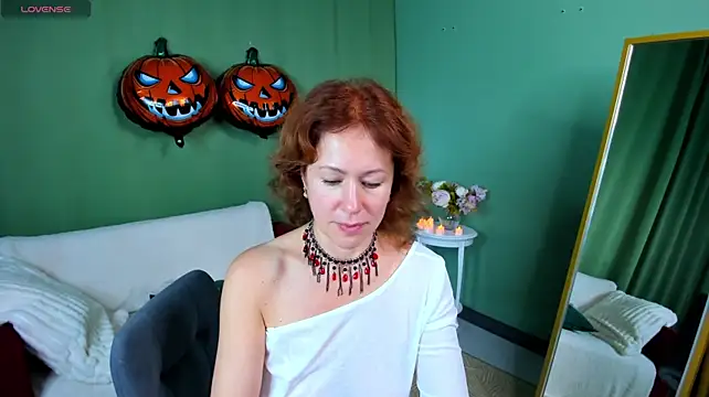 LeticiaRomano live cam preview