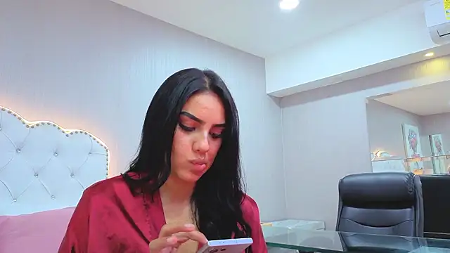 Valen_Abella