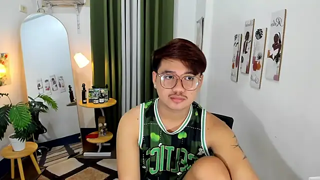GabinJuicyHugeCock