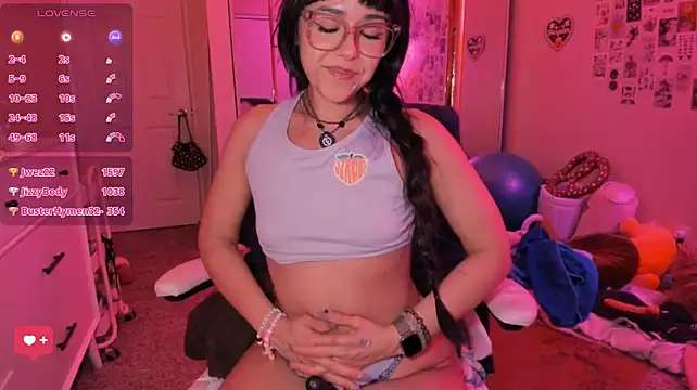 Evie-Luna live cam on StripChat