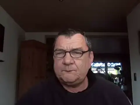 Nobbie444 live cam on StripChat