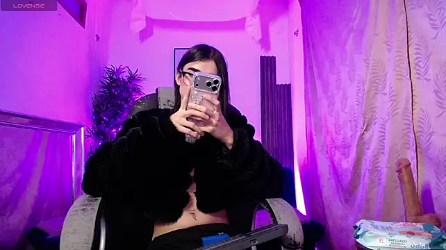 lana_gill1